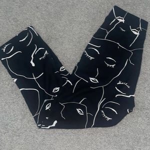 Princess Polly Black and White Face Pants